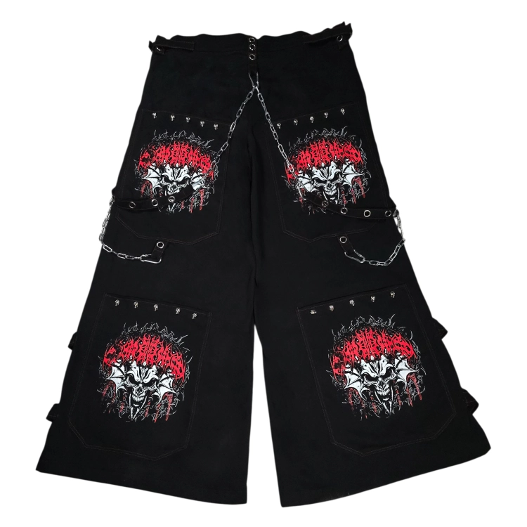 metal skull jeans.png